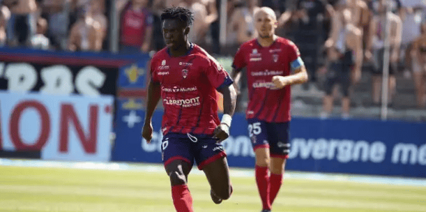 里尔客场击败克莱蒙，防守反击奏效